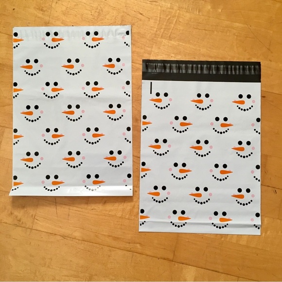 10 Count - 9.5 x 12 inches Winter Polymailers (SNOWMAN FACES) - Picture 4 of 11